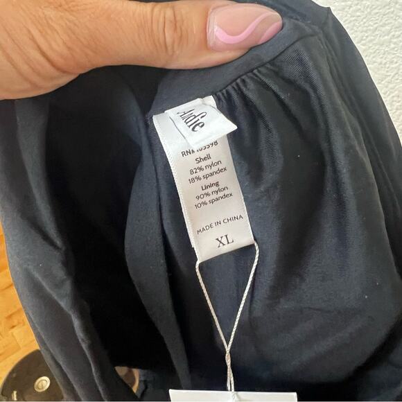 Andie black Snap cropped tankini swim top NEW XL - Picture 7 of 10